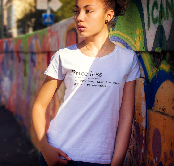 Lade Priceless White Tee